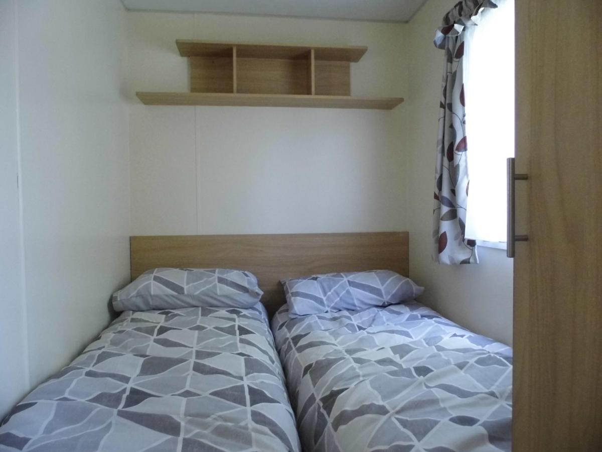 Oakdene -3 Bedroom Caravan Weeley Exteriör bild